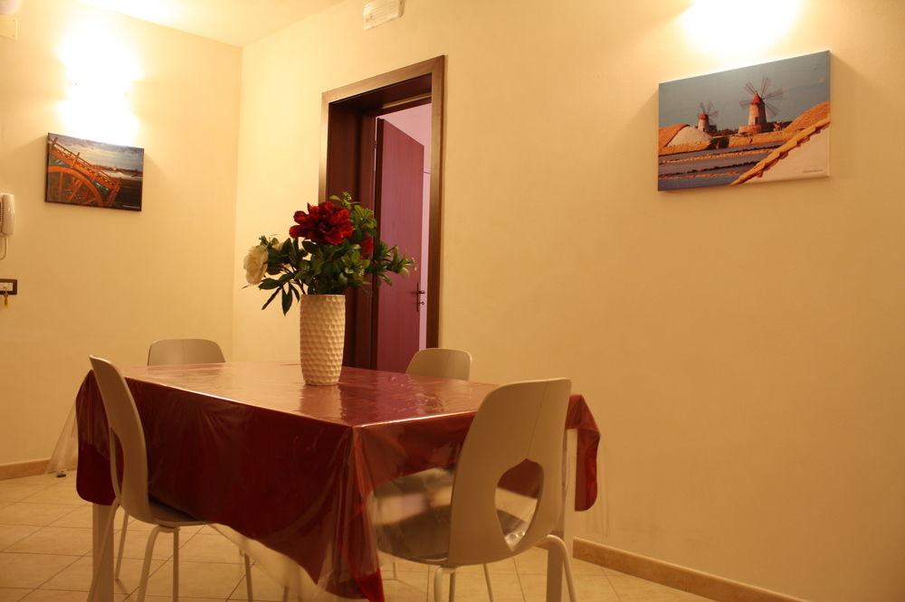 Residence Barbara Трапани Екстериор снимка